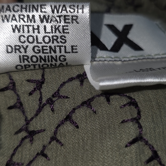 FLAX Women’s Medium Green Floral Embroidered Button Jacket – 100% Cotton - Picture 9 of 11